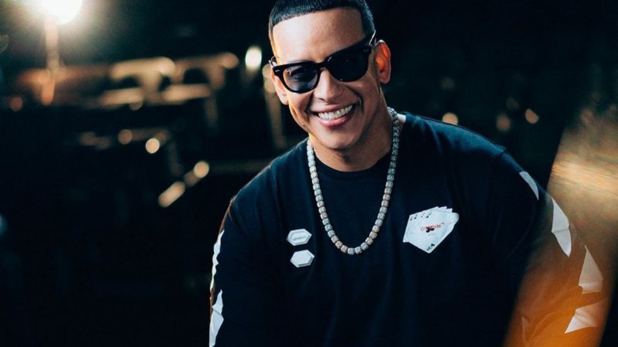Daddy Yankee la rompe: 500 taiwaneses se disfrazaron de él y armaron coreo