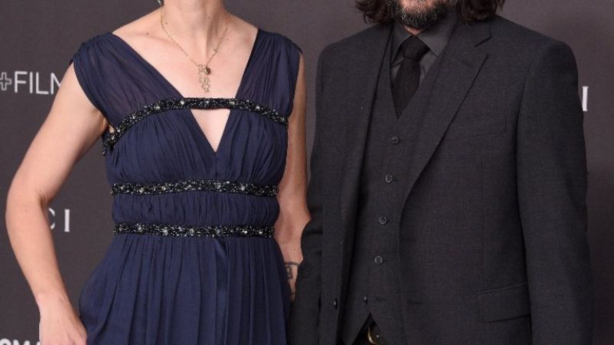 Keanu Reeves formaliza a su nueva novia