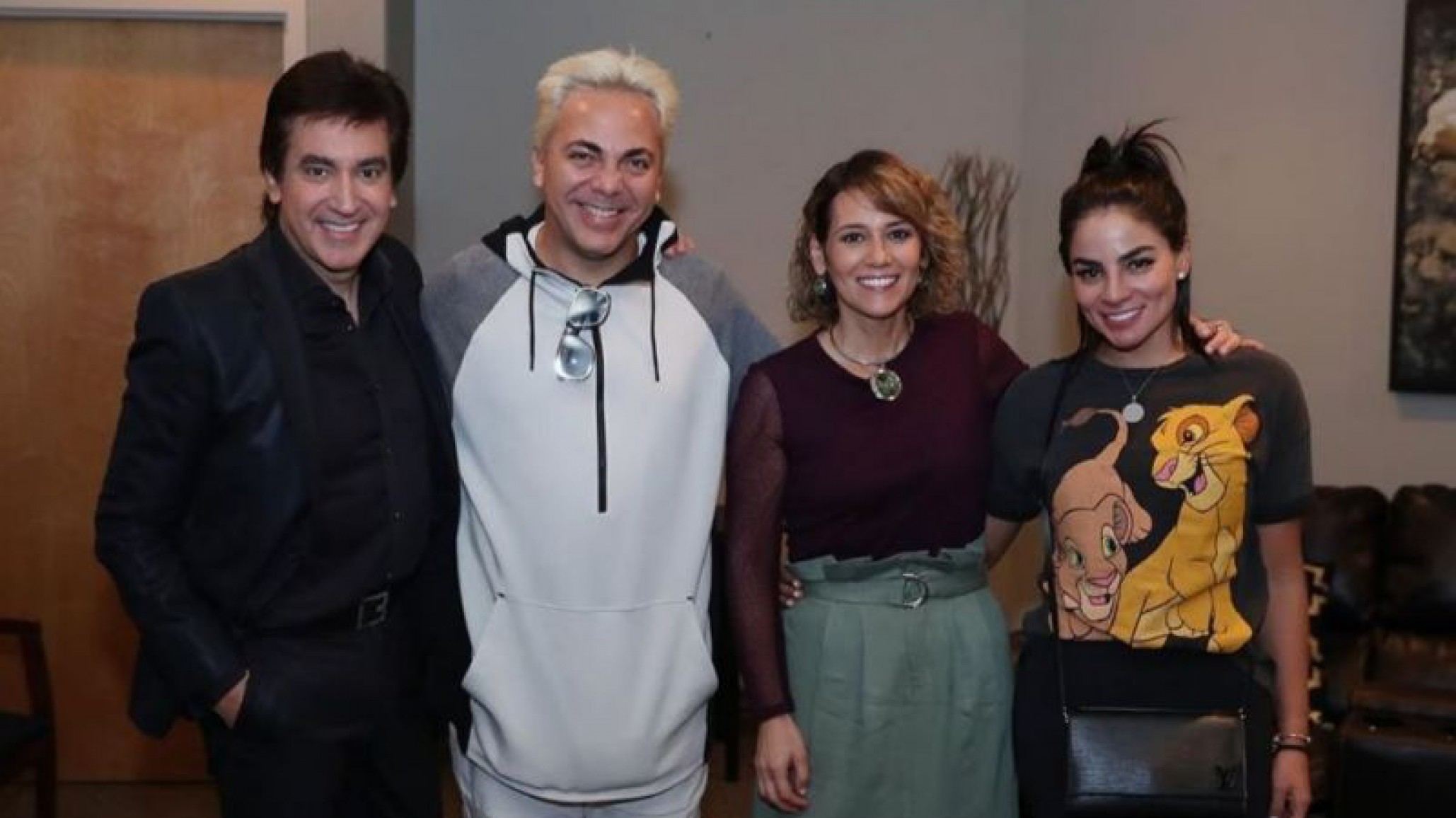 Cristian Castro fue a la iglesia con su nueva novia: una despampanante morocha