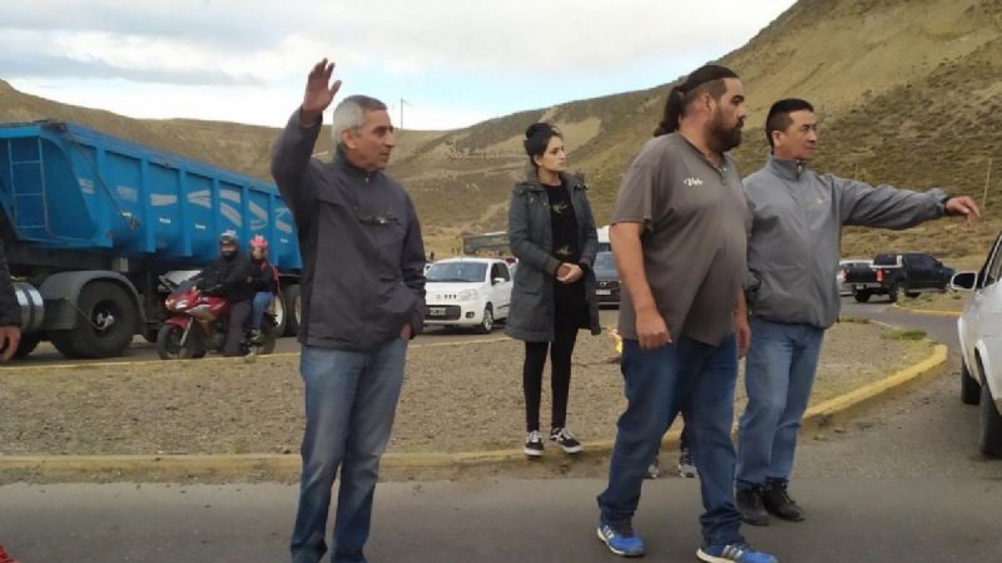Comodoro: Protesta de remiseros que reclaman seguridad en su trabajo, hay cortes en Zona Norte y Sur