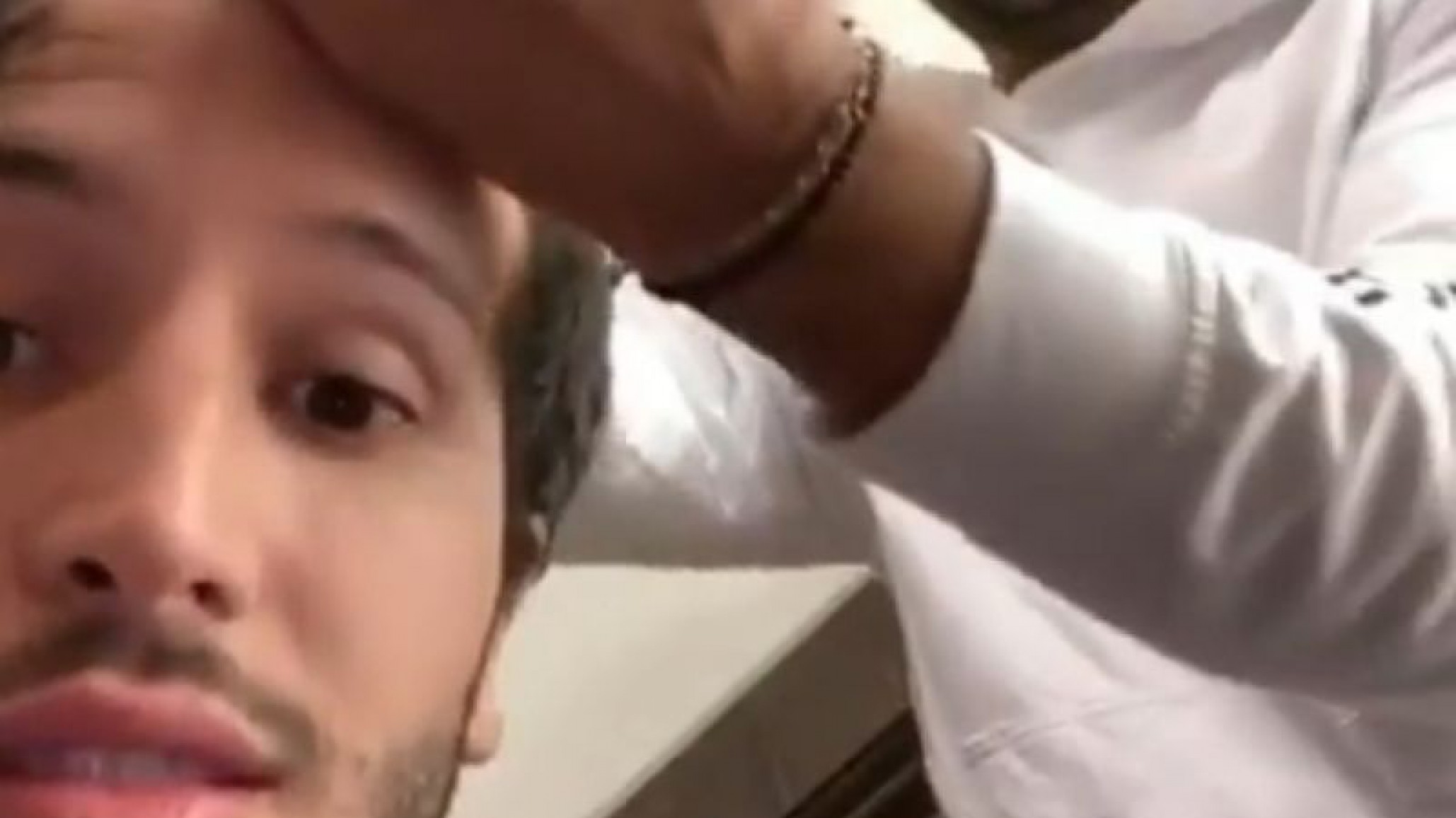 ¿Mejor o peor? Sebastián Yatra apostó por un radical cambio de look pero el resultado dejó dudas