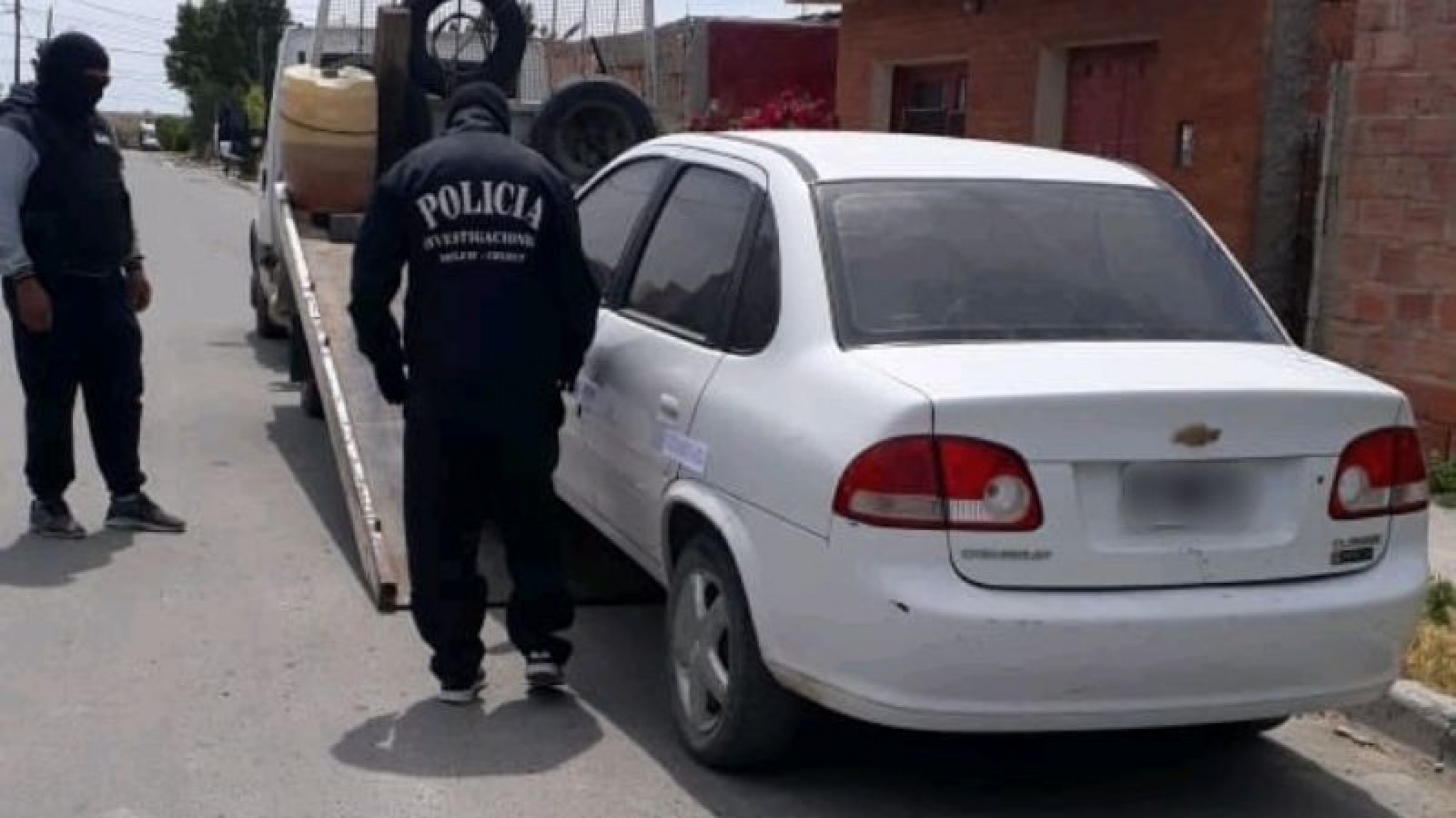 Trelew: Allanamientos y personal de Drogas Peligrosas