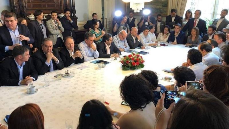Hay acuerdo político en Chile y se selló la reforma constitucional
