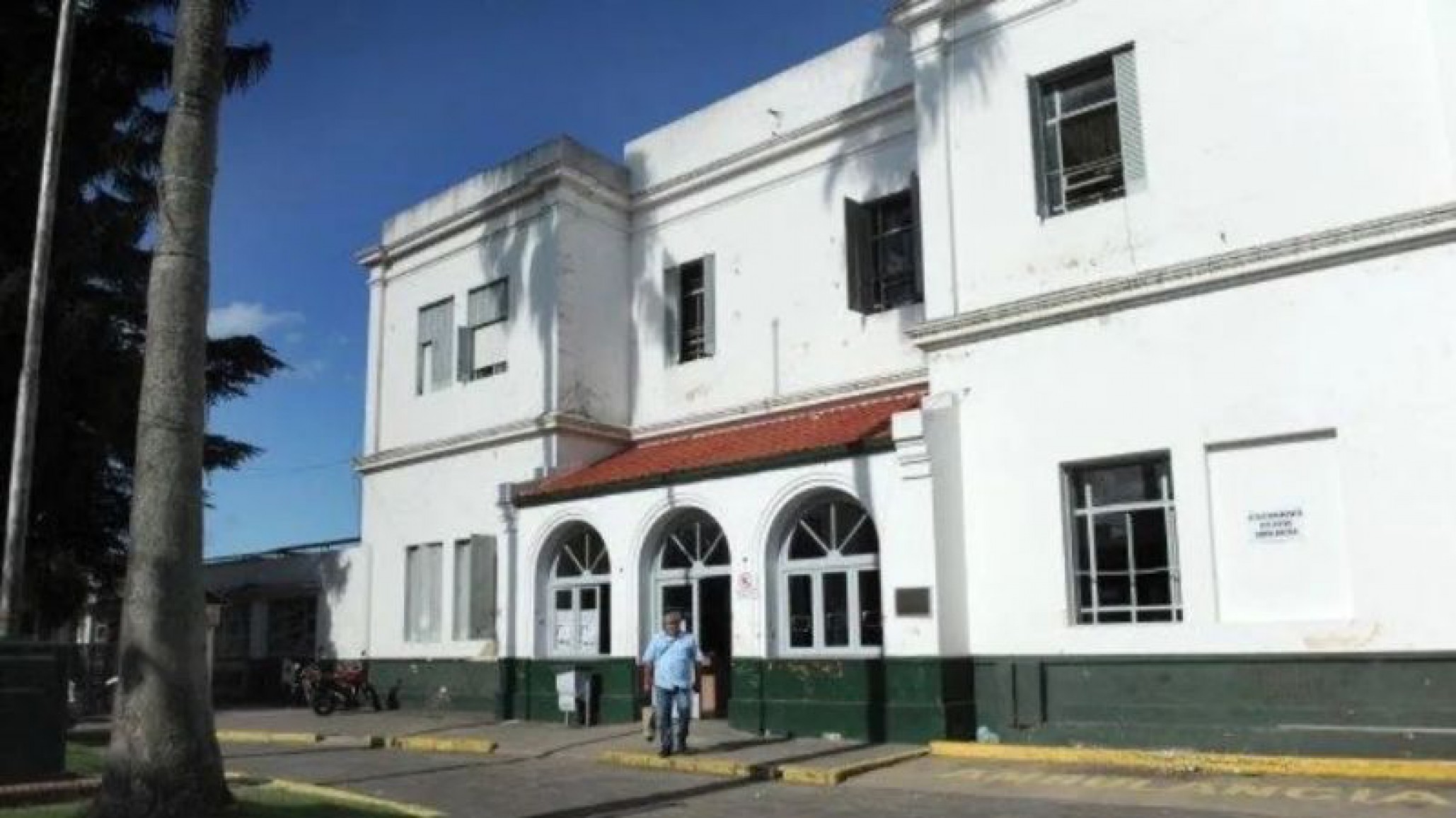 Apuñalaron a un ex barra brava de Newell’s: buscan a la pareja de su ex esposa