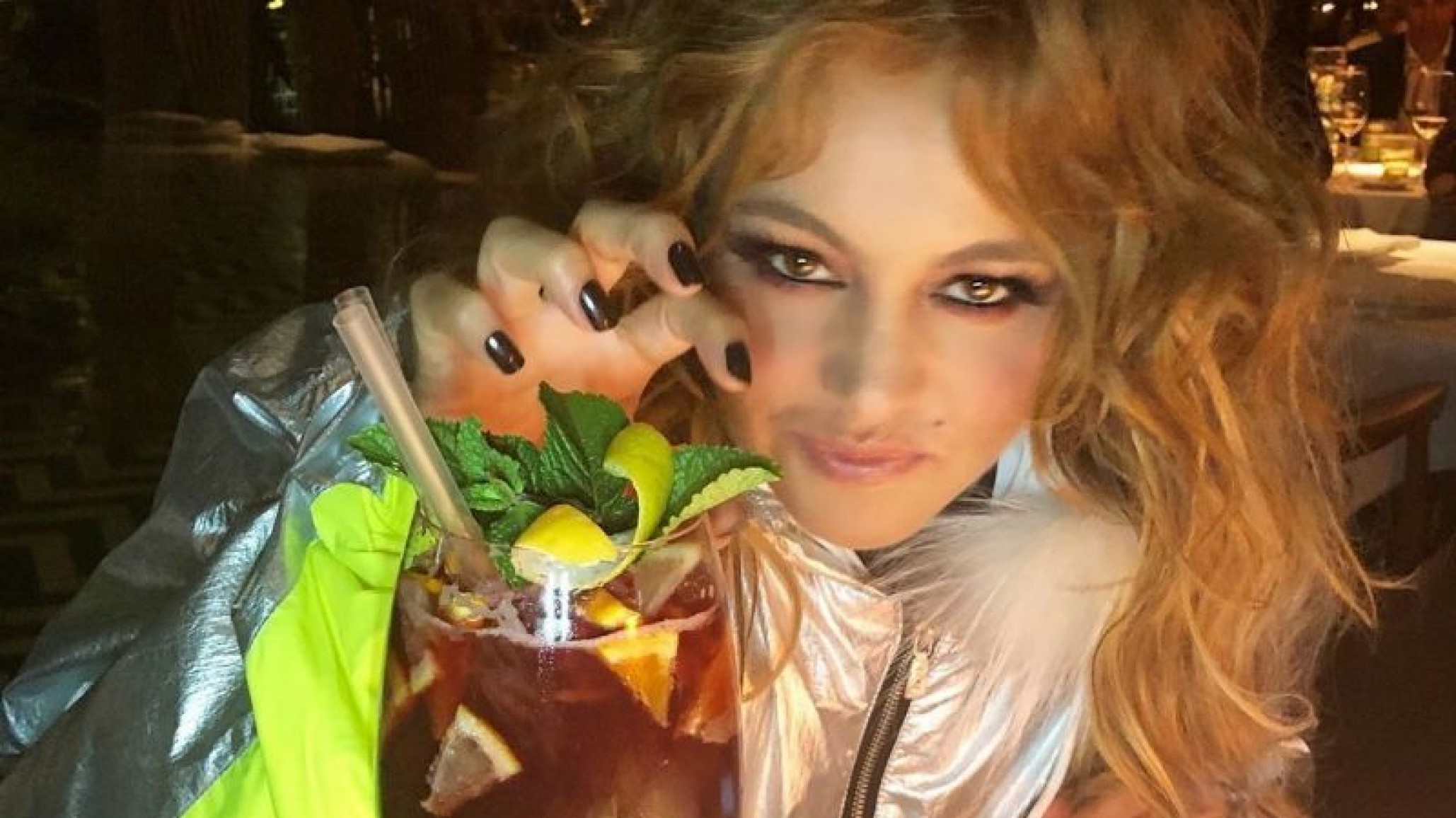 El extraño entrenamiento de Paulina Rubio: ”Haces el ridículo”