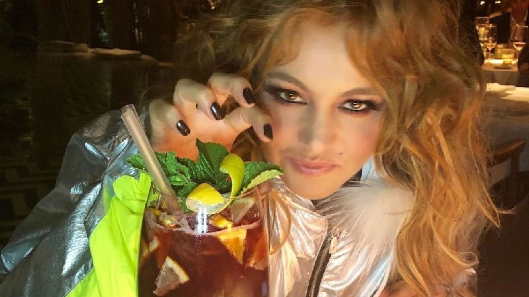 El extraño entrenamiento de Paulina Rubio: ”Haces el ridículo”