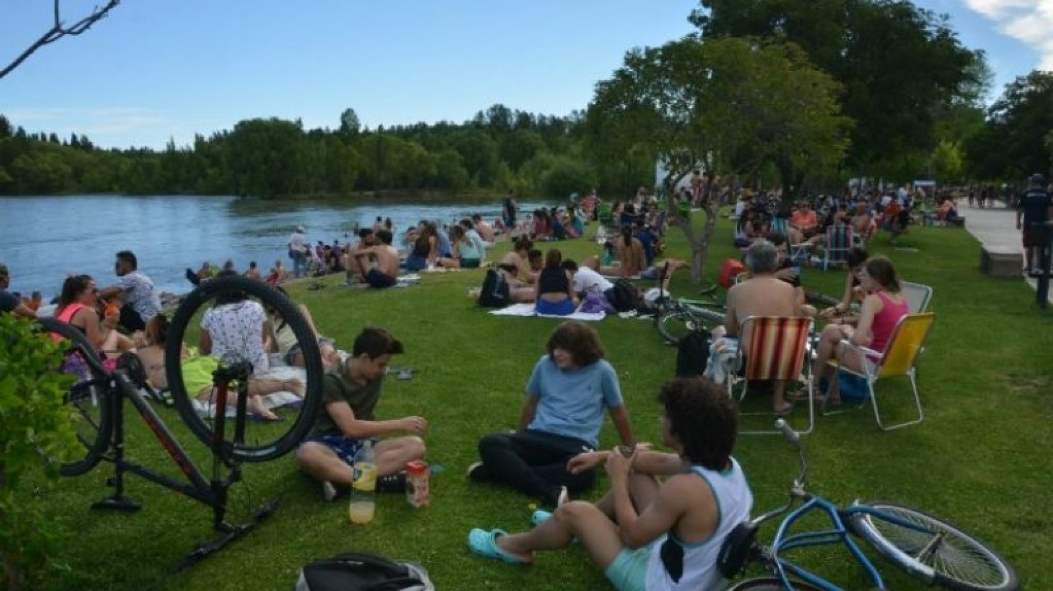 Reanimaron a un nene que había sido arrastrado por la corriente en el Río Limay y no tenía signos vitales