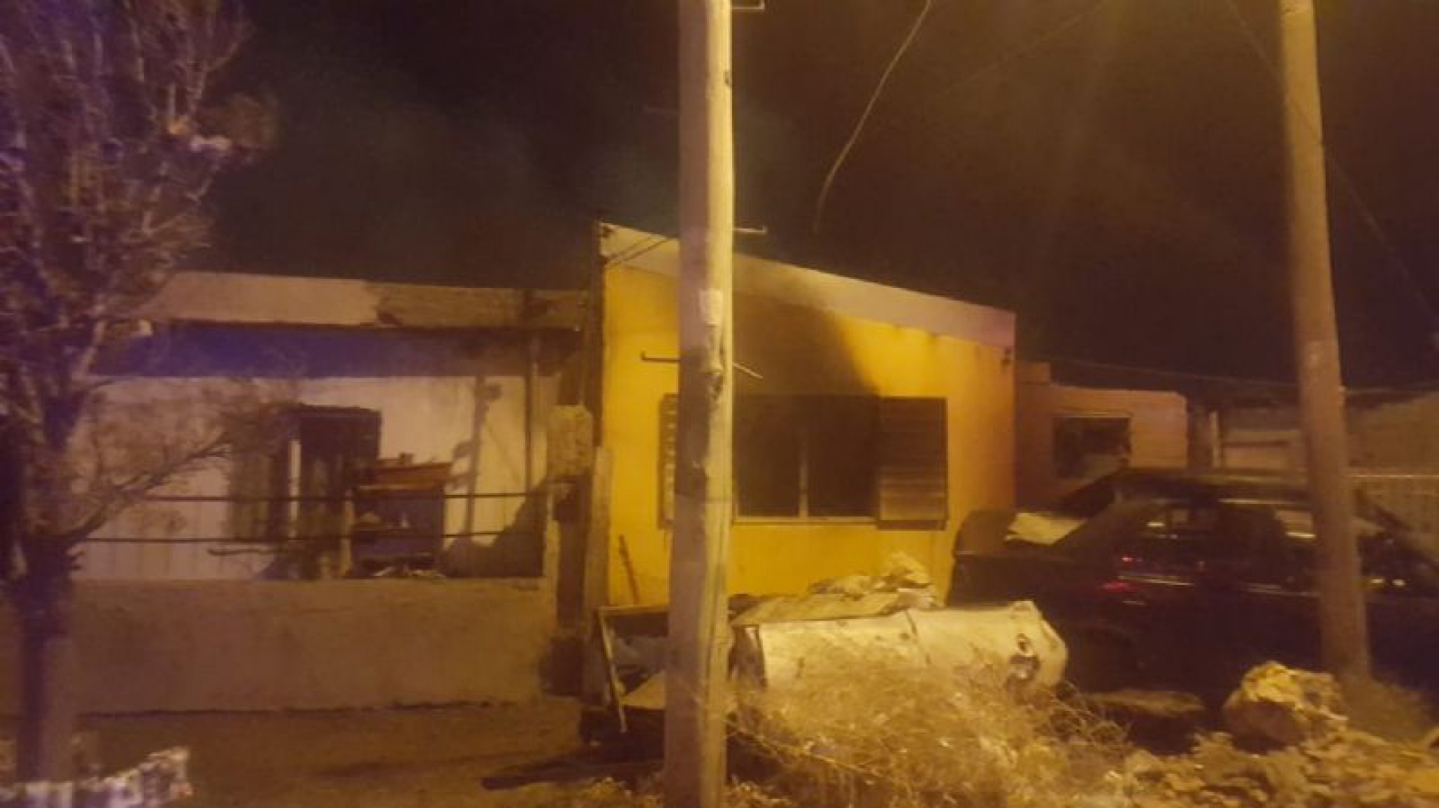 Una casa se prendió fuego en la madrugada de Comodoro: Hubo daños materiales