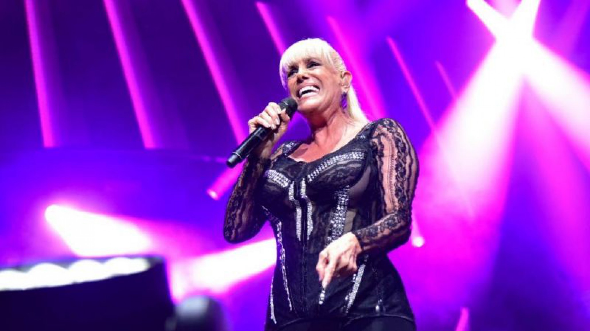 Valeria Lynch se cambió el nombre, pero solo fue por un día y por promoción