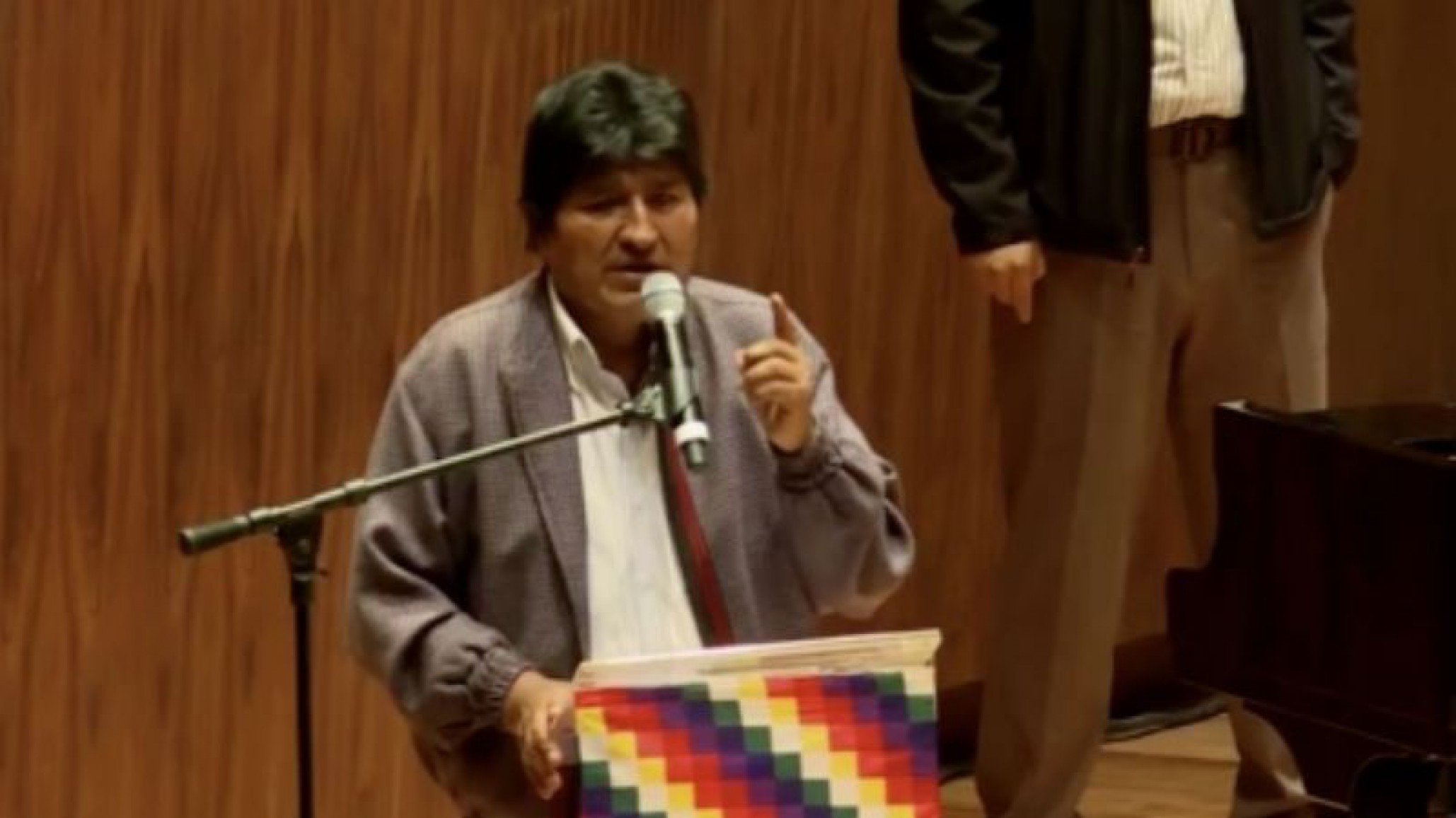 Evo Morales se instalaría en Argentina después de pasar por Cuba