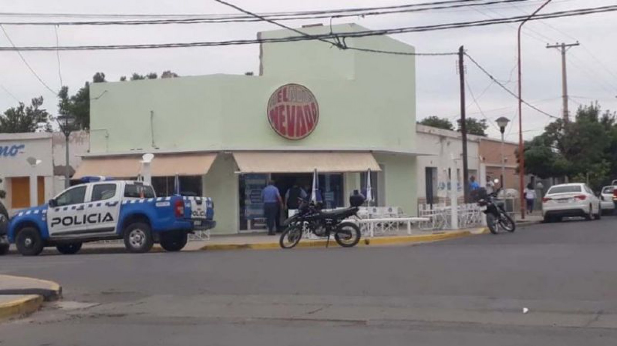 Ladrones robaron 200 mil pesos de una heladería en Cutral Co