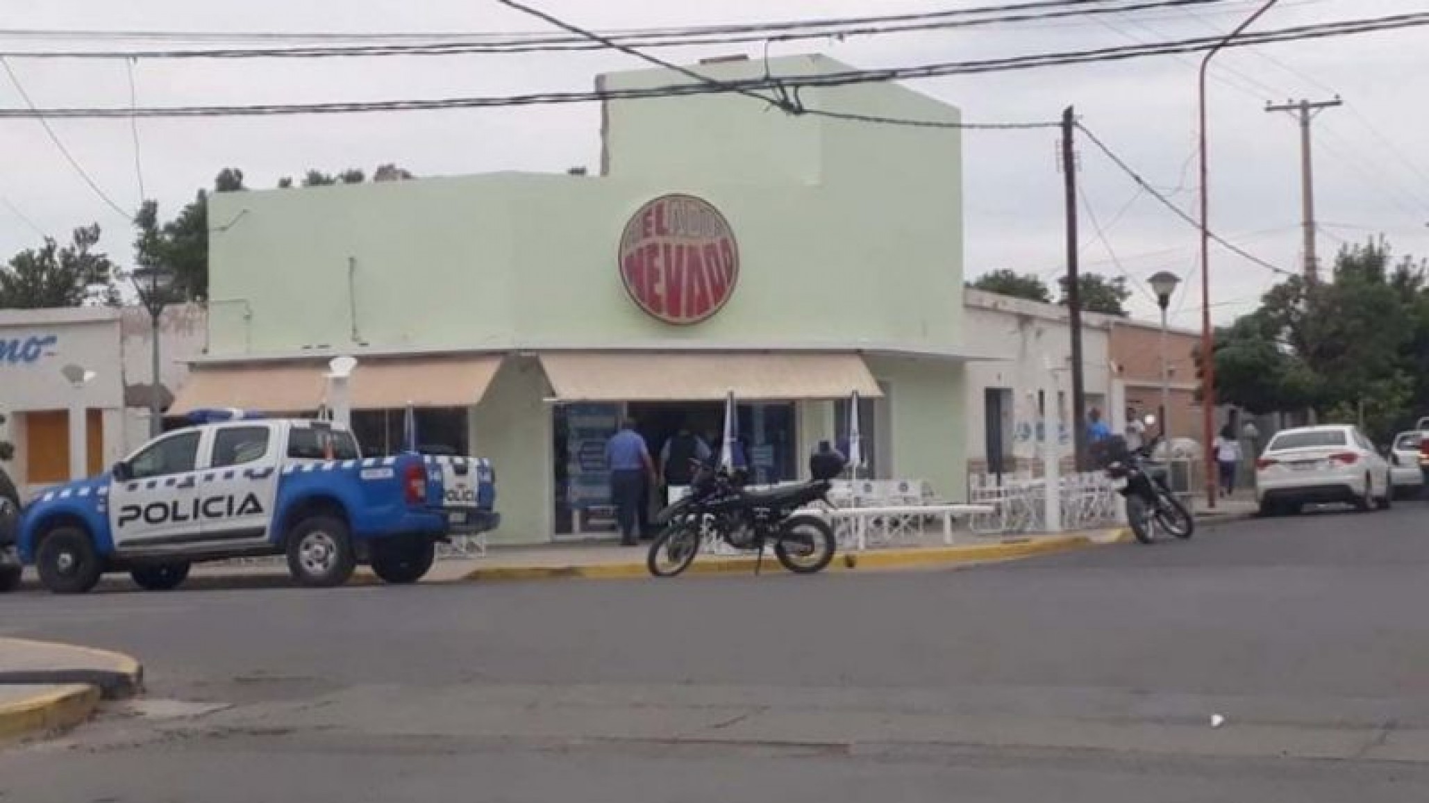 Ladrones robaron 200 mil pesos de una heladería en Cutral Co