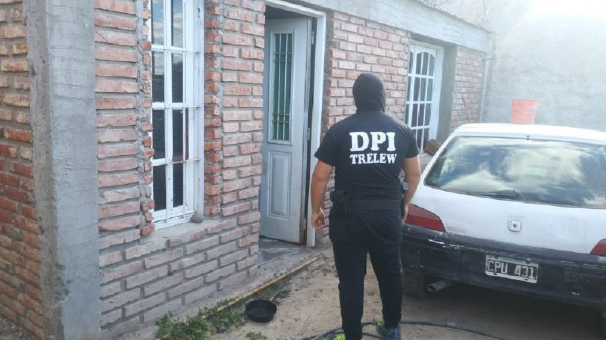 Allanamiento en trelew: secuestraron ropa ensangrentada