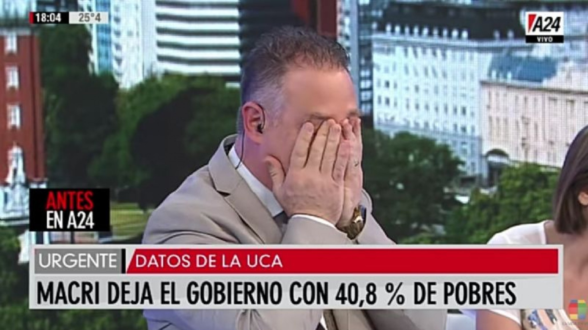 Video: Periodista no contuvo las l醙rimas al dar la cifra de ni駉s pobres en Argentina