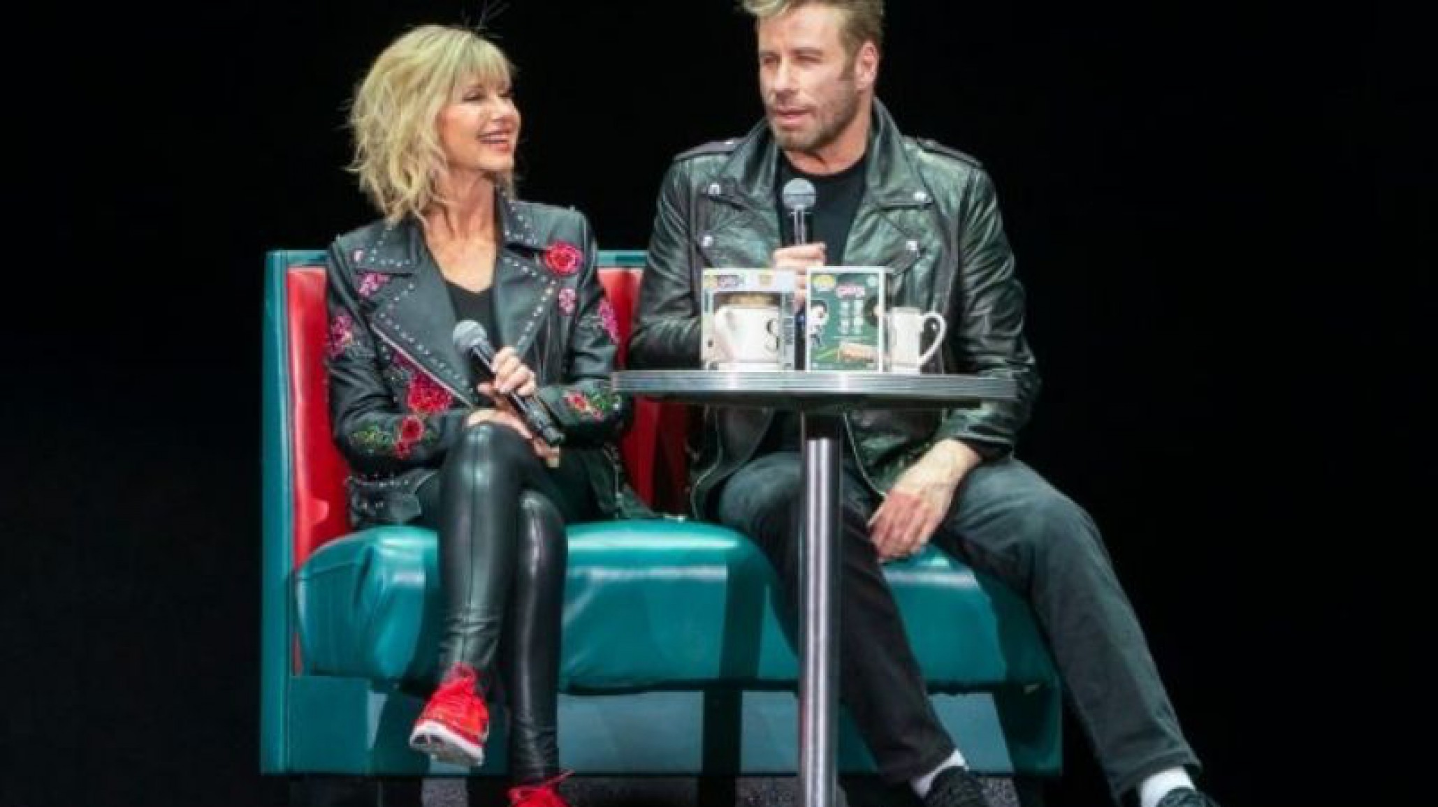 Grease 2019: Jhon Travolta a sus 65 años revivió el famoso baile junto a Olivia Newton-John