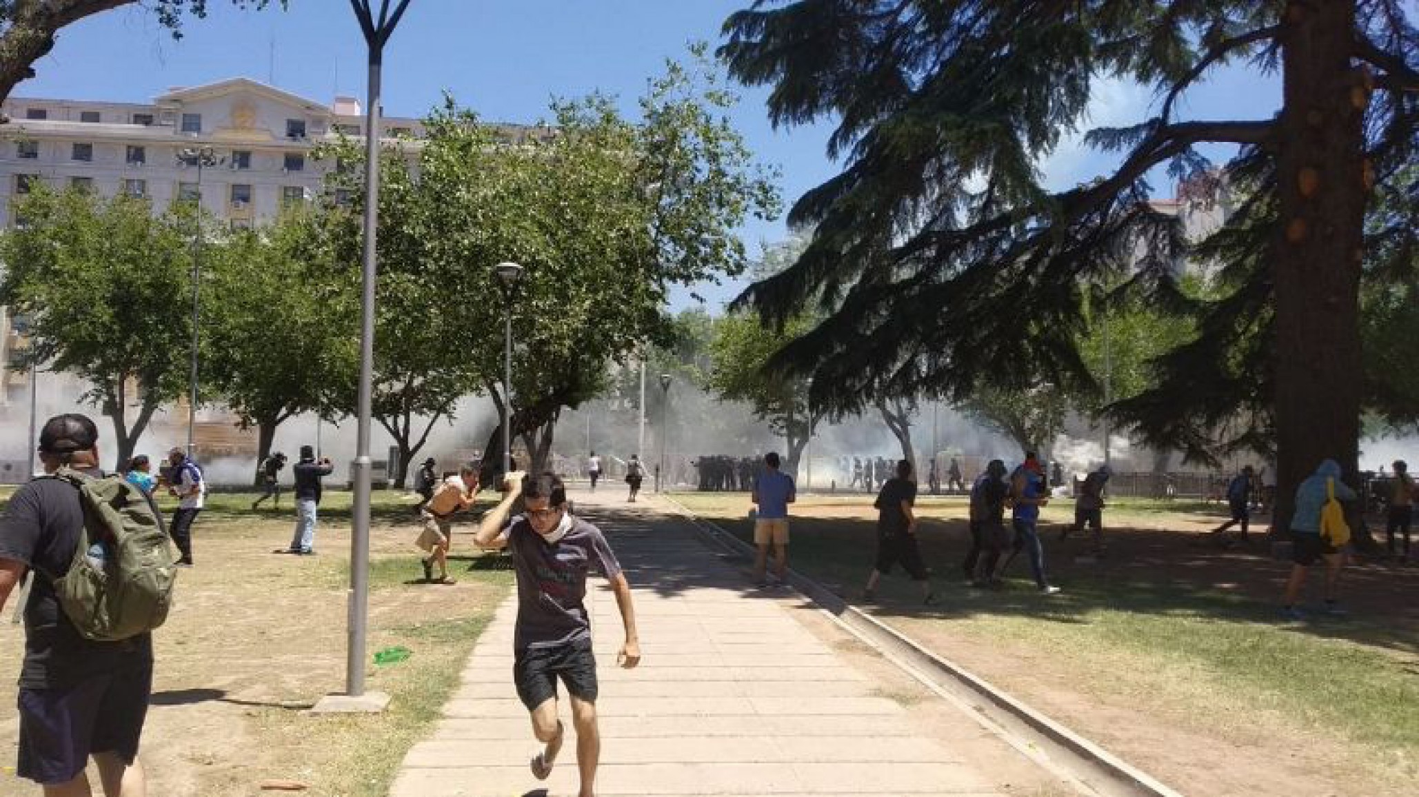 Mendoza: incidentes y represión en las protestas por modificación de la Ley Nº 7722