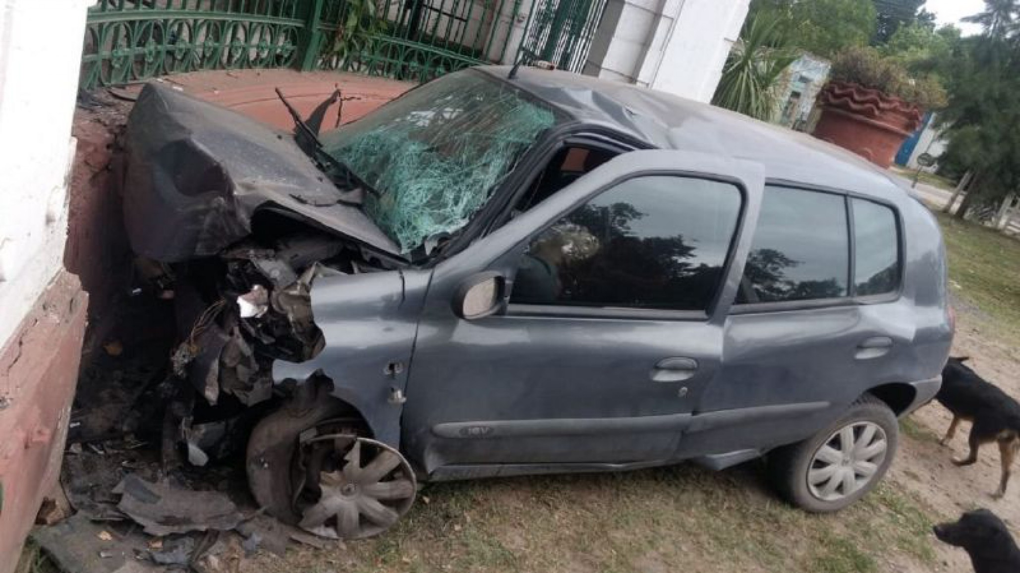 Buenos Aires: Trágico accidente en la mañana del 25, dos personas fallecidas y un menor con múltiples fracturas