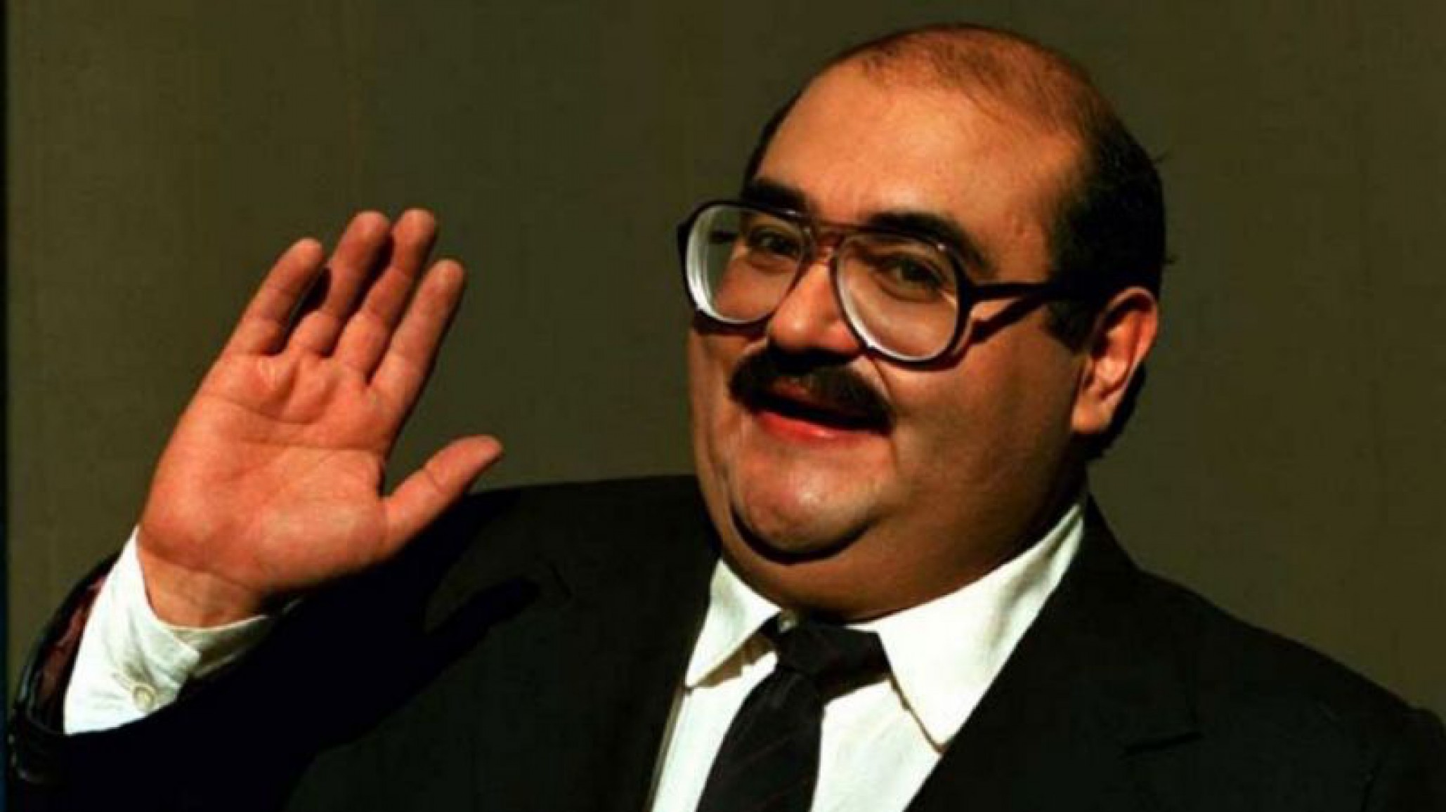 ¿Cábala? “El señor Barriga” celebró su cumpleaños y alentó a un equipo con una escena junto a Don Ramón