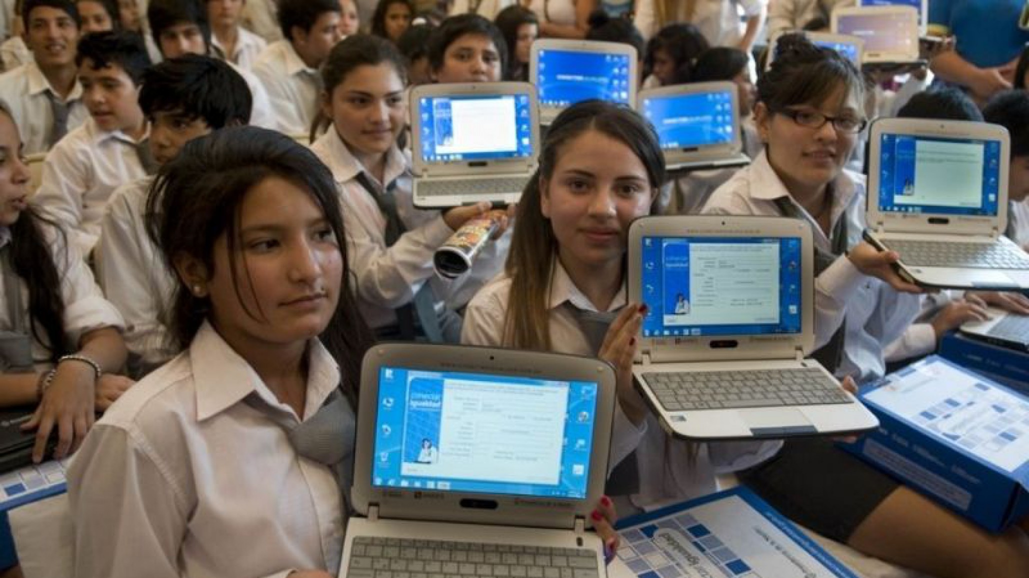 Tras el anuncio del Plan Nacional de Lectura, vuelve “Conectar Igualdad”