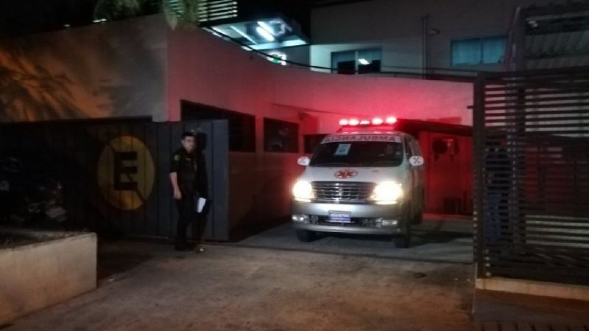 Paraguay: Mujer queda desfigurada por abrir un regalo que explotó