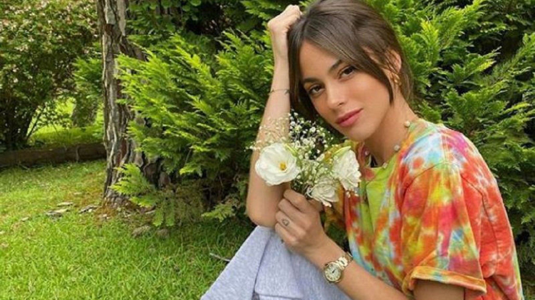Tini Stoessel promociona su nuevo tema con una reveladora bikini ¿Yatra será celoso?