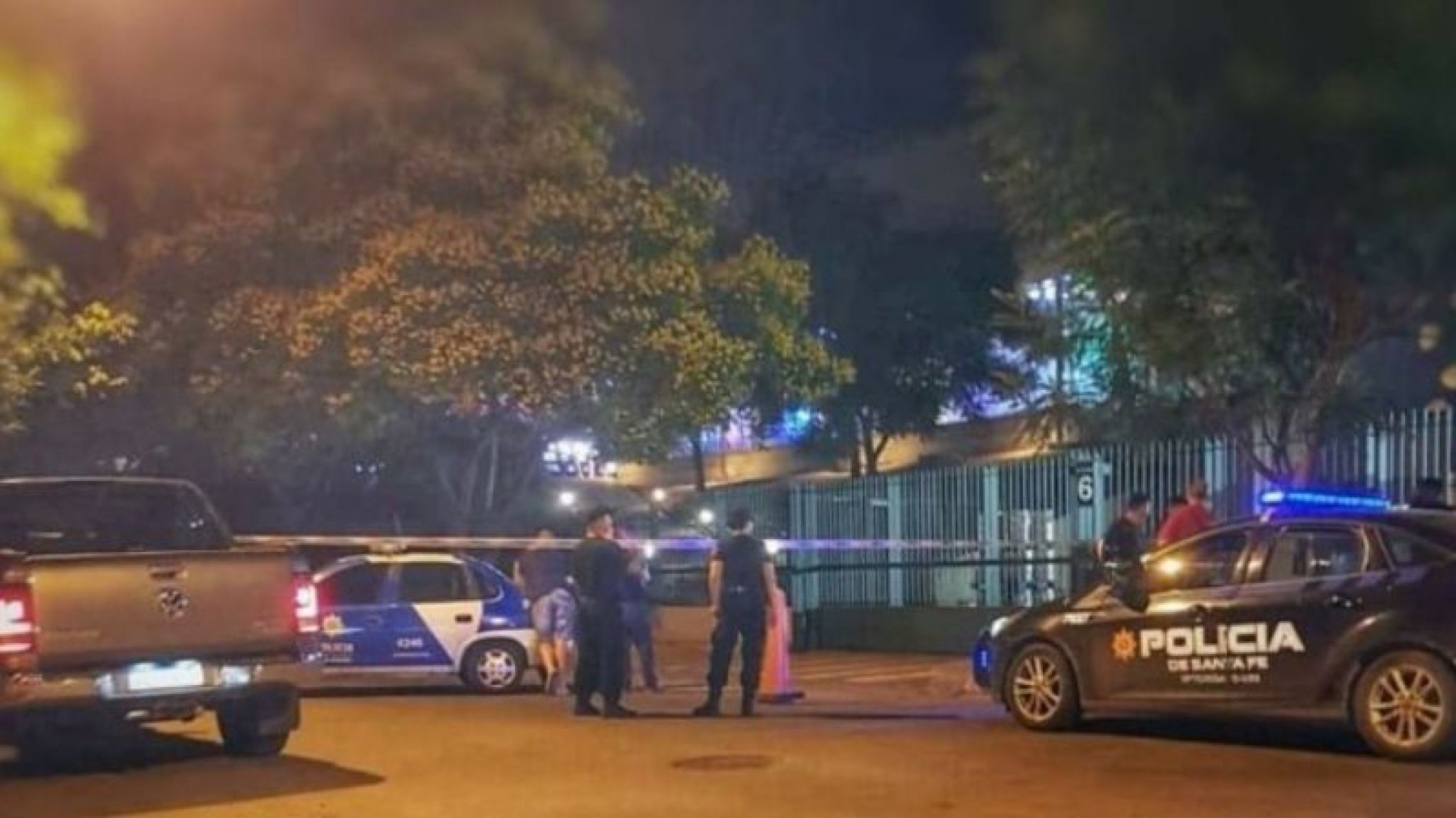 Dispararon desde afuera al casino de Rosario y mataron a un apostador