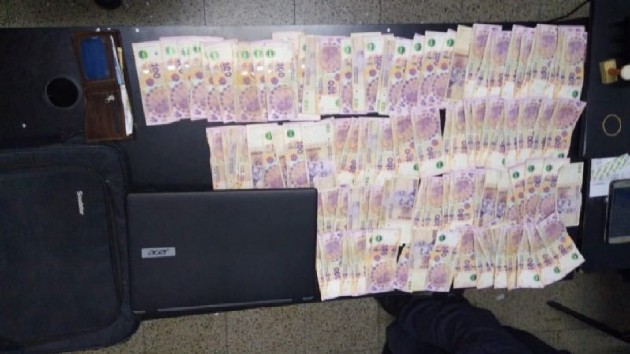 Entraron a robar a la casa de una viuda mientras estaba velando a su marido que había muerto en un accidente