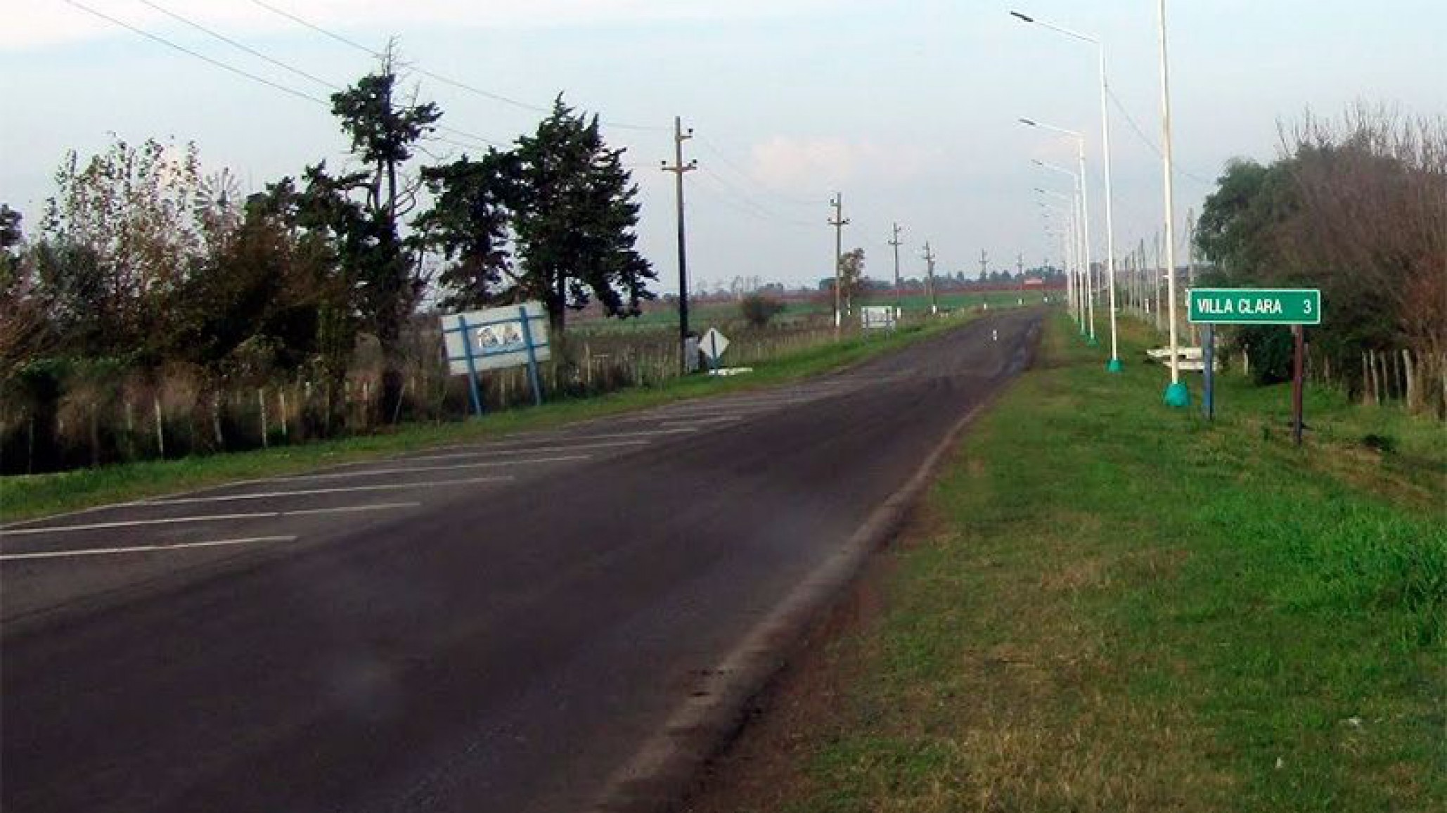 Había salido a pasear en bicicleta con su esposa y lo atropelló un auto, falleció