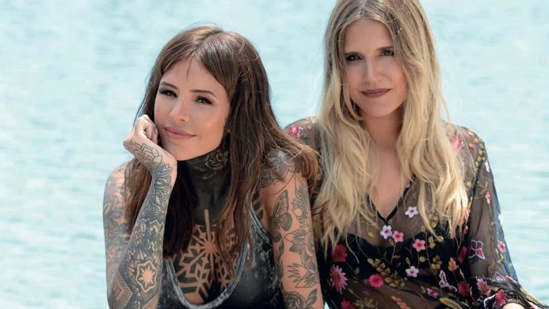 Noche de nostalgia: Cande Tinelli compartió fotos de su infancia junto a su hermana Mica