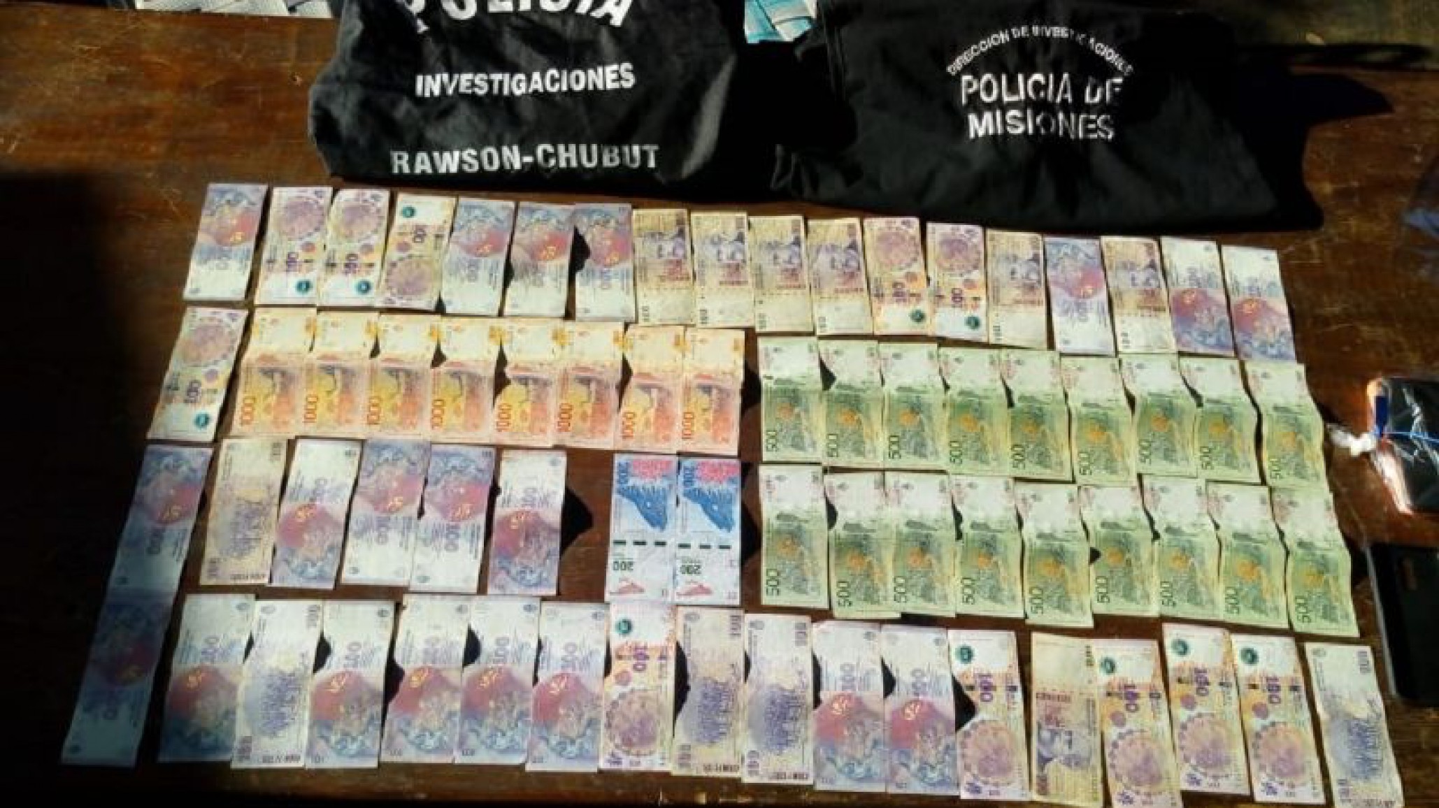 Realizaron dos allanamientos en Rawson por estafas a ancianos: recuperaron $100.000