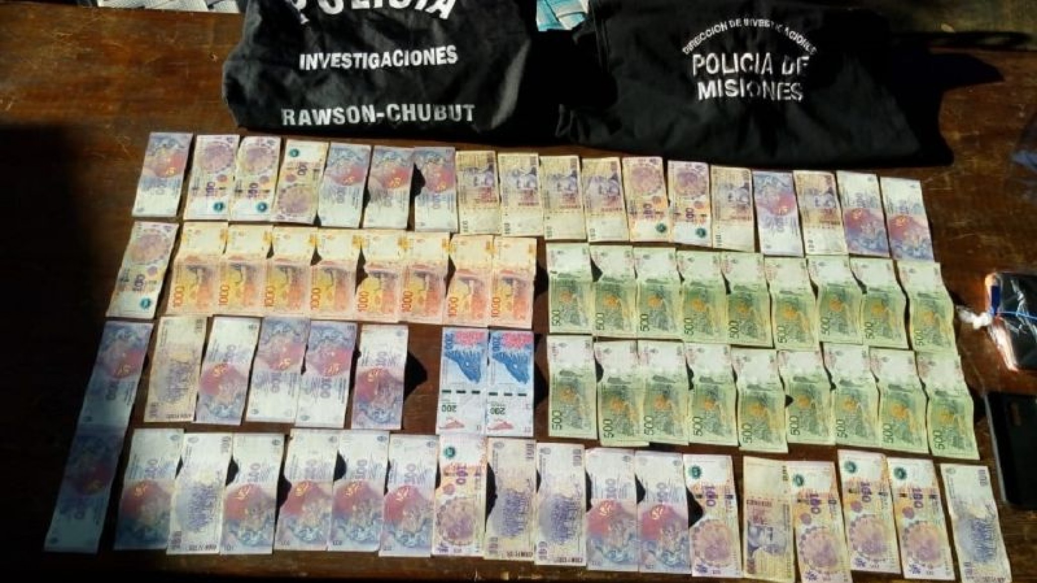 Realizaron dos allanamientos en Rawson por estafas a ancianos: recuperaron $100.000