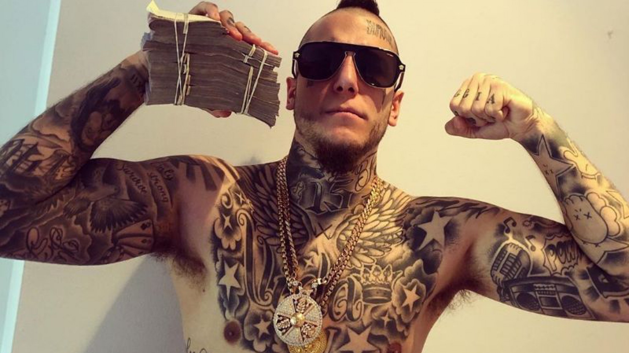 El consejo de Alexander Cannigia: ”Tatuense una gallina como homenaje se les nota la falta de coraje”