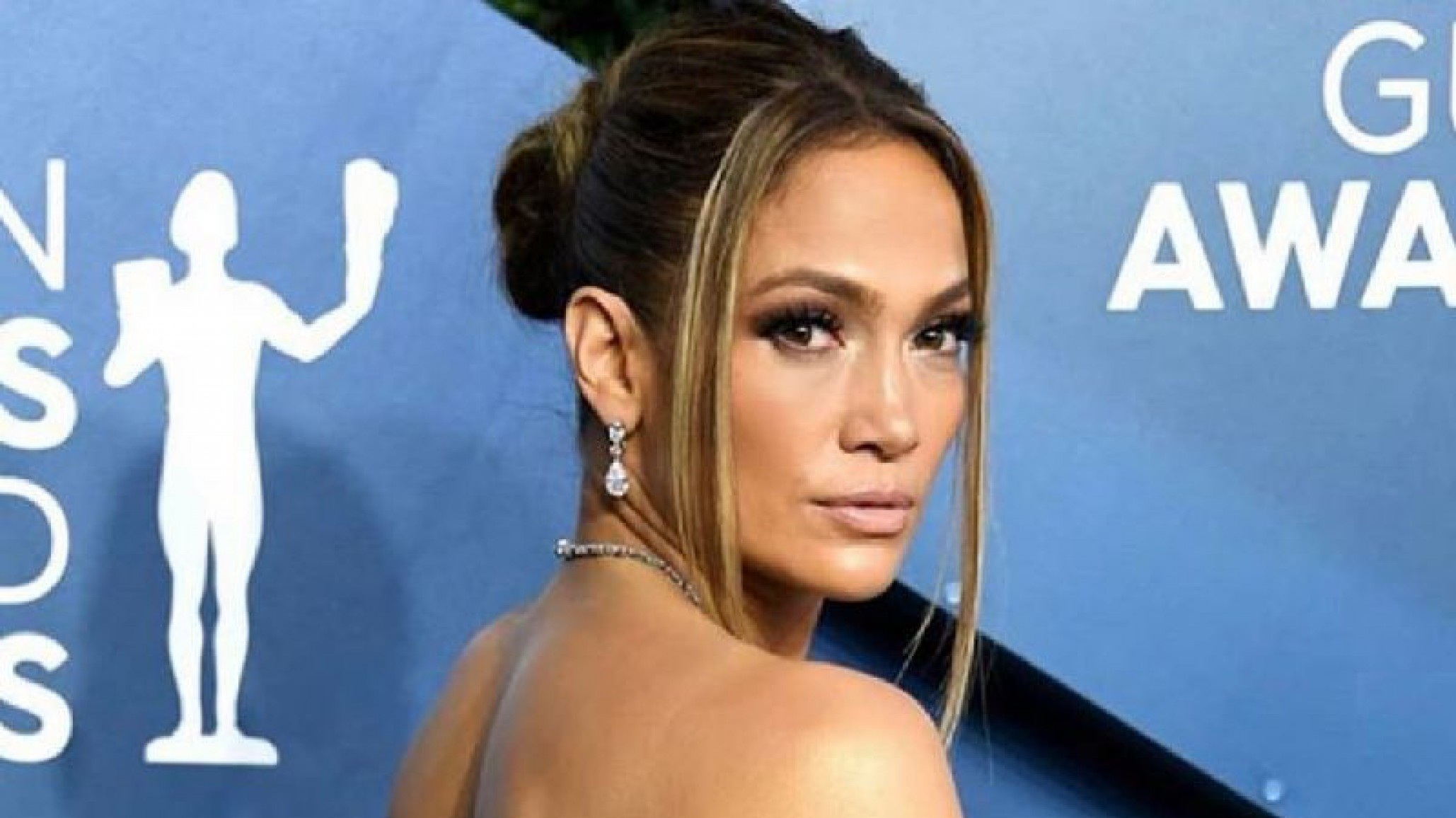 Jennifer Lopez y una impactante producción de fotos ¡Retro y Sensual!