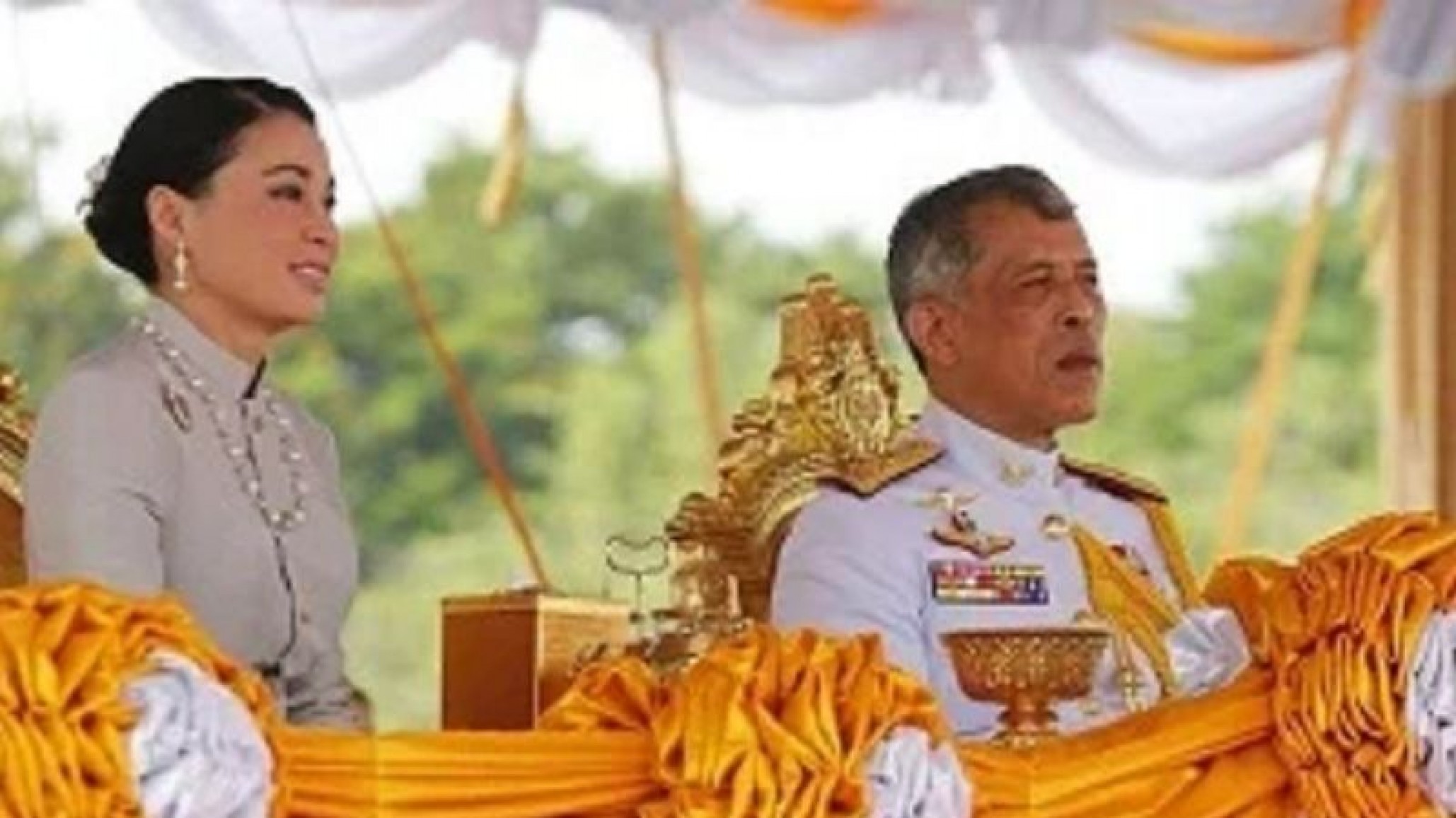 El Rey de Tailandia pasa su cuarentena en un lujoso hotel al lado de sus 20 concubinas