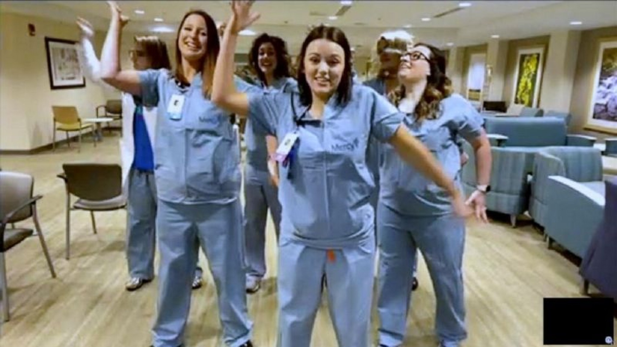 Video Viral: Enfermeras bailan para animar a los pacientes de un Hospital