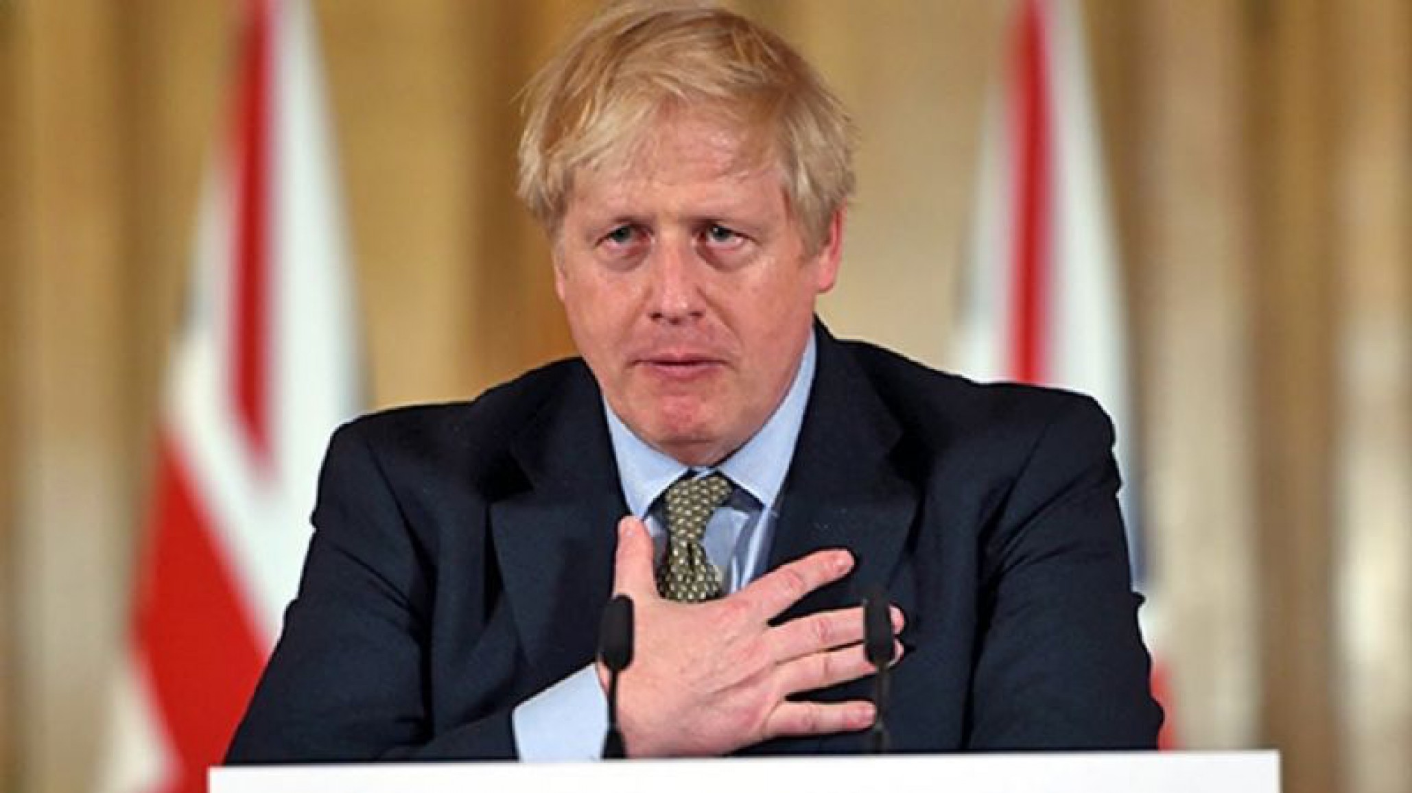 Boris Johnson superó el coronavirus y vuelve a trabajar