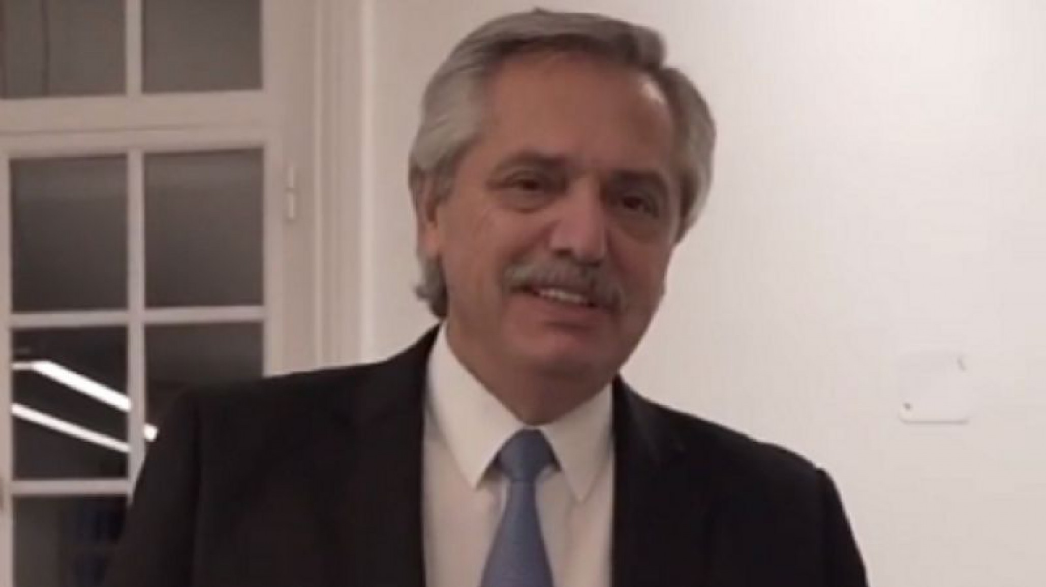 Alberto Fernández recibió a un grupo de trabajadores esenciales y les agradeció su gran labor: publicó una parte de la reunión en sus redes sociales