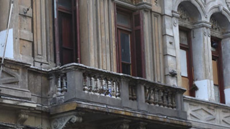 Tiene 40 inquilinos en la pensión, no les cobra el mes, hay 10 que viven de venta callejera “les quise sacar la presión”