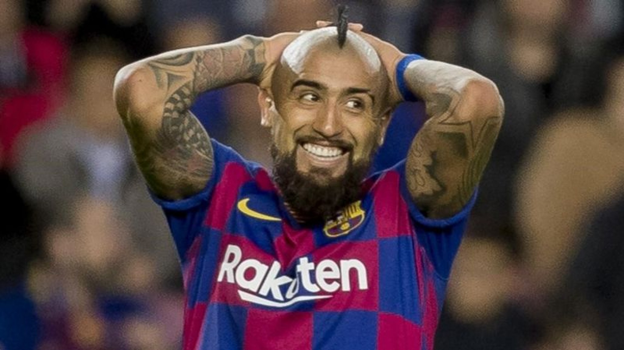 Arturo Vidal recomendó una serie de Netflix y hasta se caracterizó como uno de sus personajes