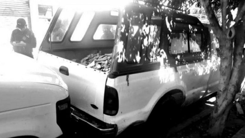 México: encontraron a una beba recién nacida abandonada en la caja de una camioneta con severas lesiones, no pudieron salvar su vida