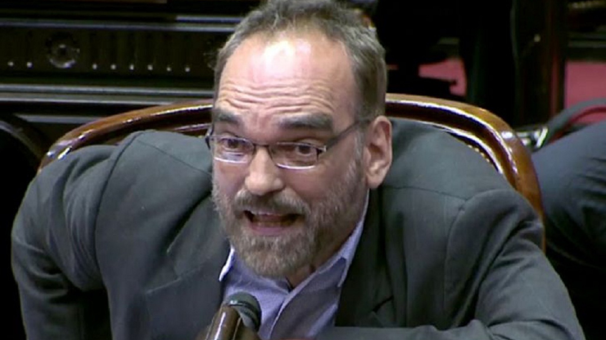 Fernando Iglesias enojado con Eduardo Duhalde “culpa a los antivacunas por vacunarse”