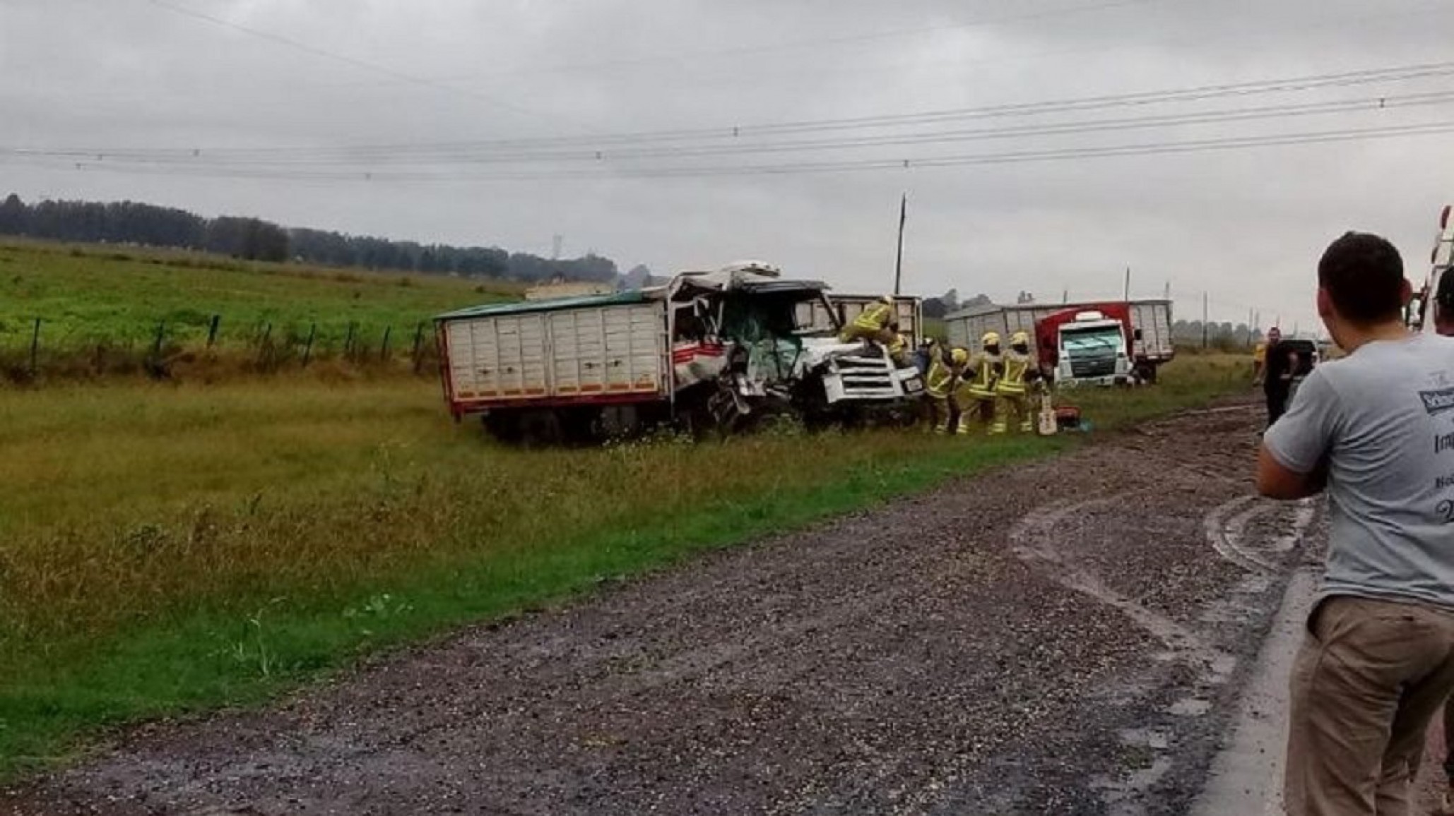 Choque fatal entre dos camiones deja un conductor sin vida