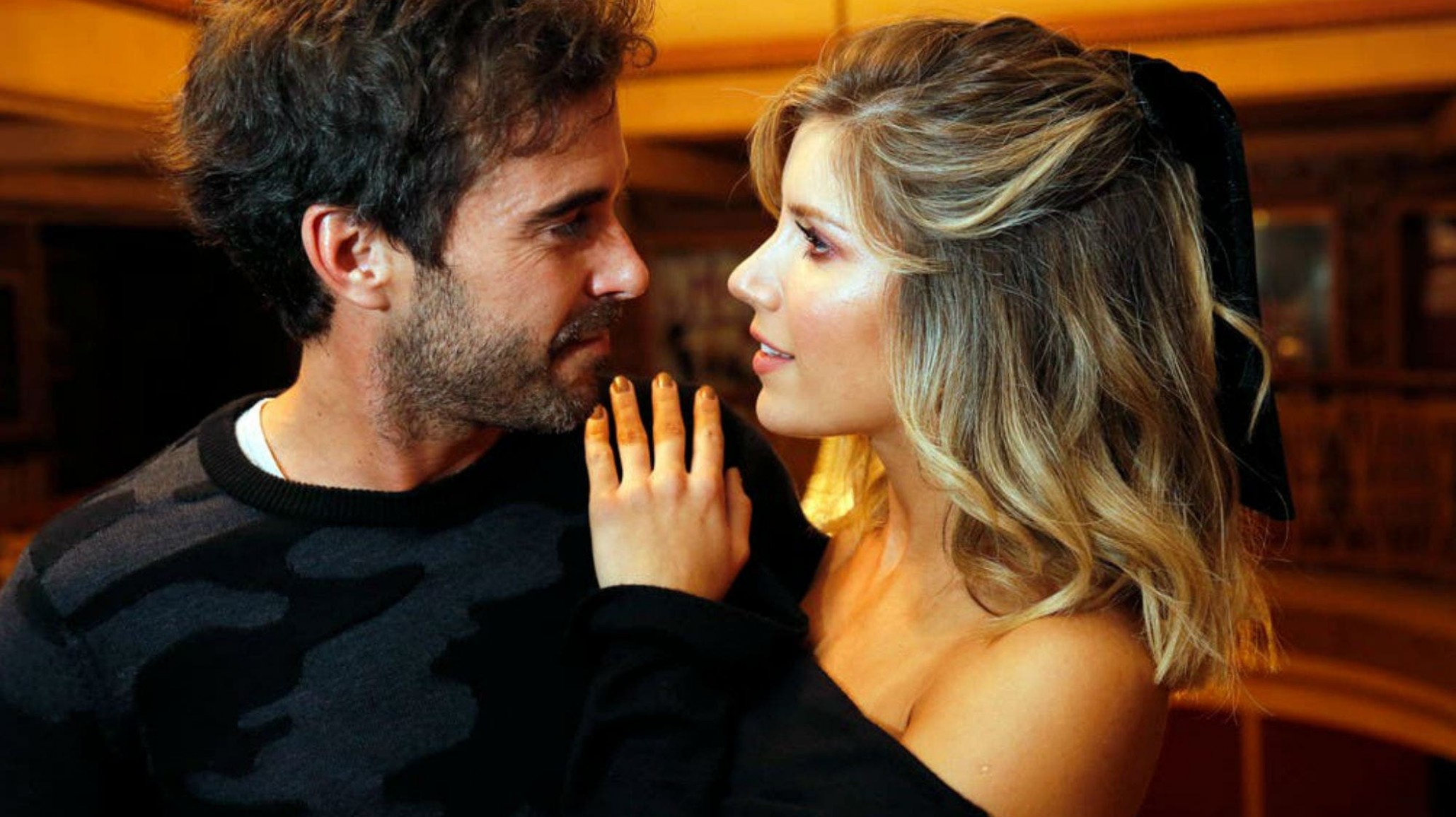 Intrusos mostró el chat de la pelea entre Laurita Fernández y Nicolás Cabré