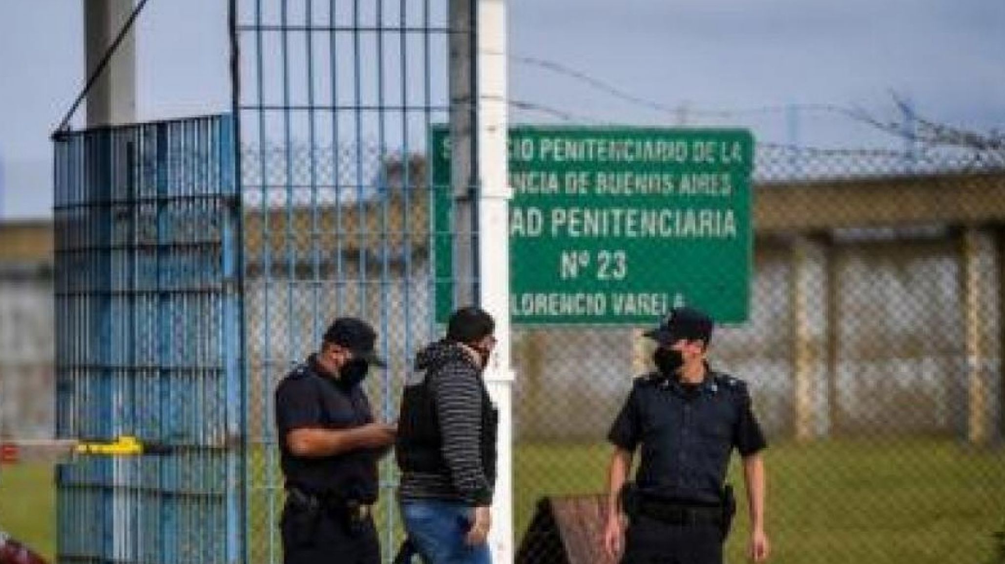 Juntaron medio mill髇 de firmas para que no liberen presos