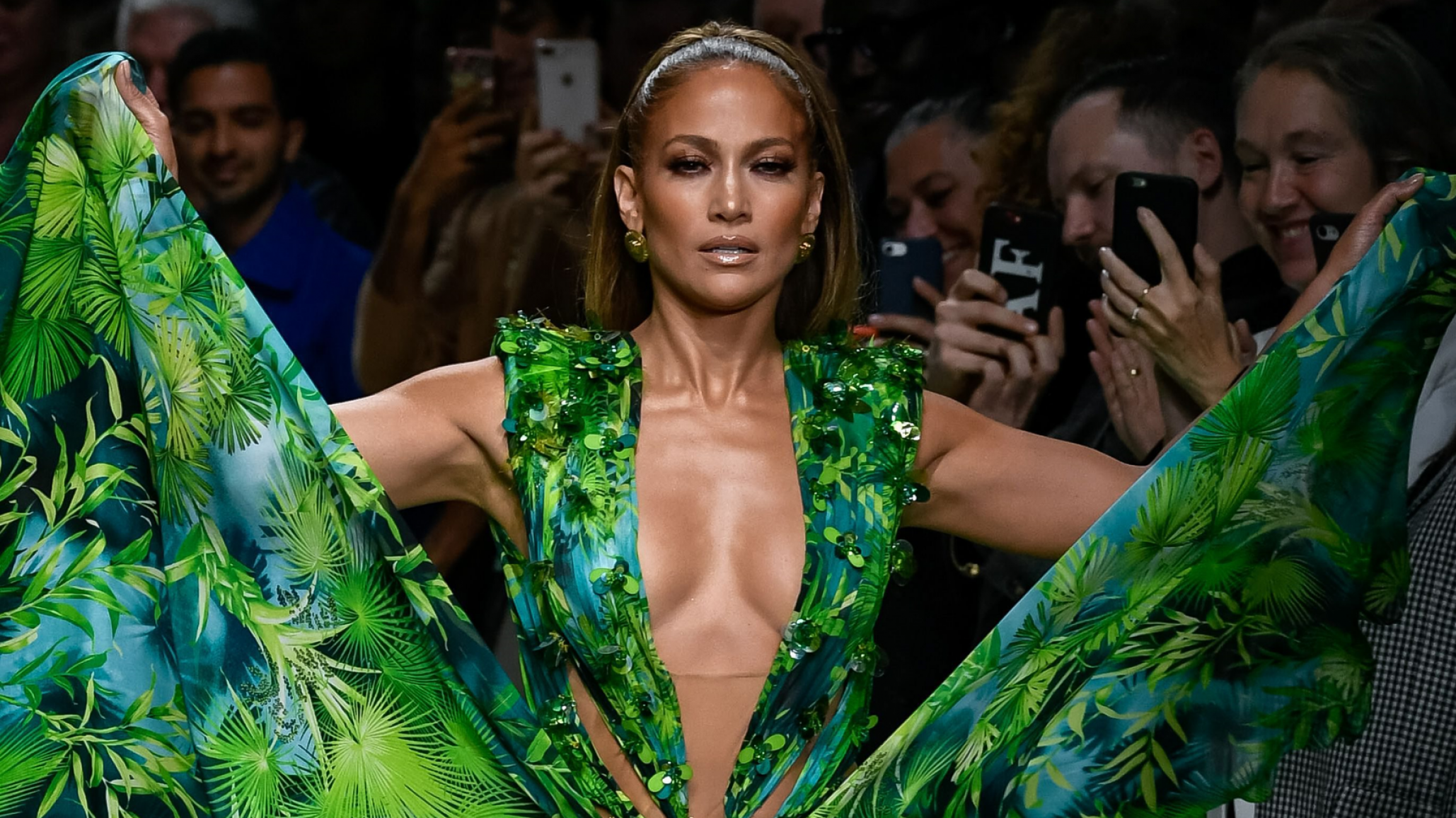 Jennifer López pasa la cuarentena a puro ritmo