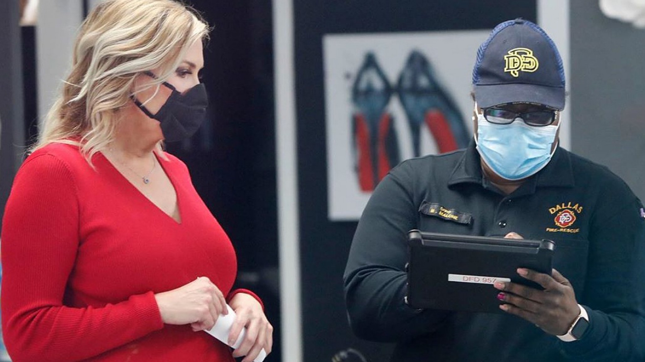 Abrió su salón en cuarentena: Multa de 7 mil dólares y presa