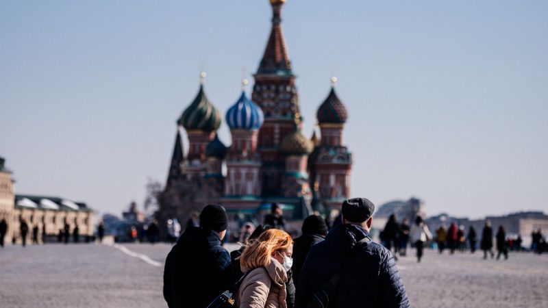 El coronavirus vuelve a marcar récord de contagios en Rusia