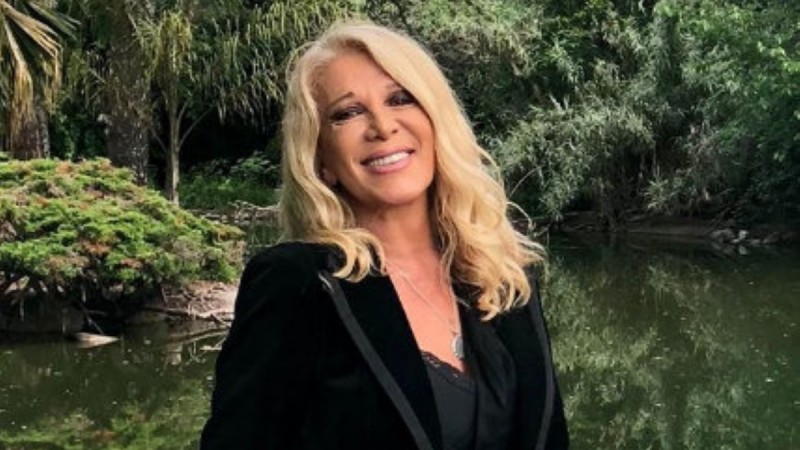 “Metí la mano en la lata..” dijo Reina Reech ¡No quedaba otra!