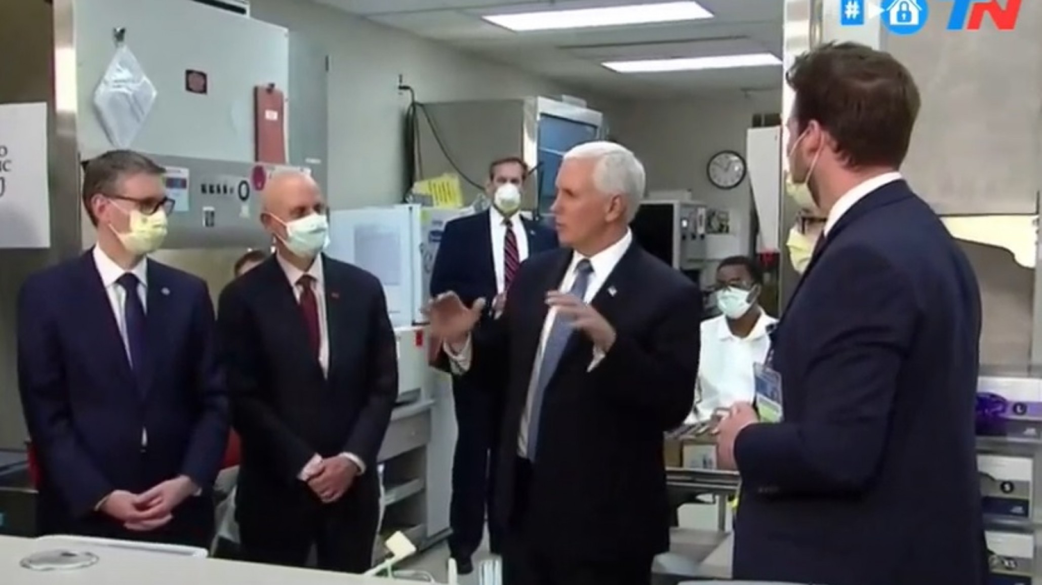 EEUU: vicepresidente aislado, su secretaria con Coronavirus