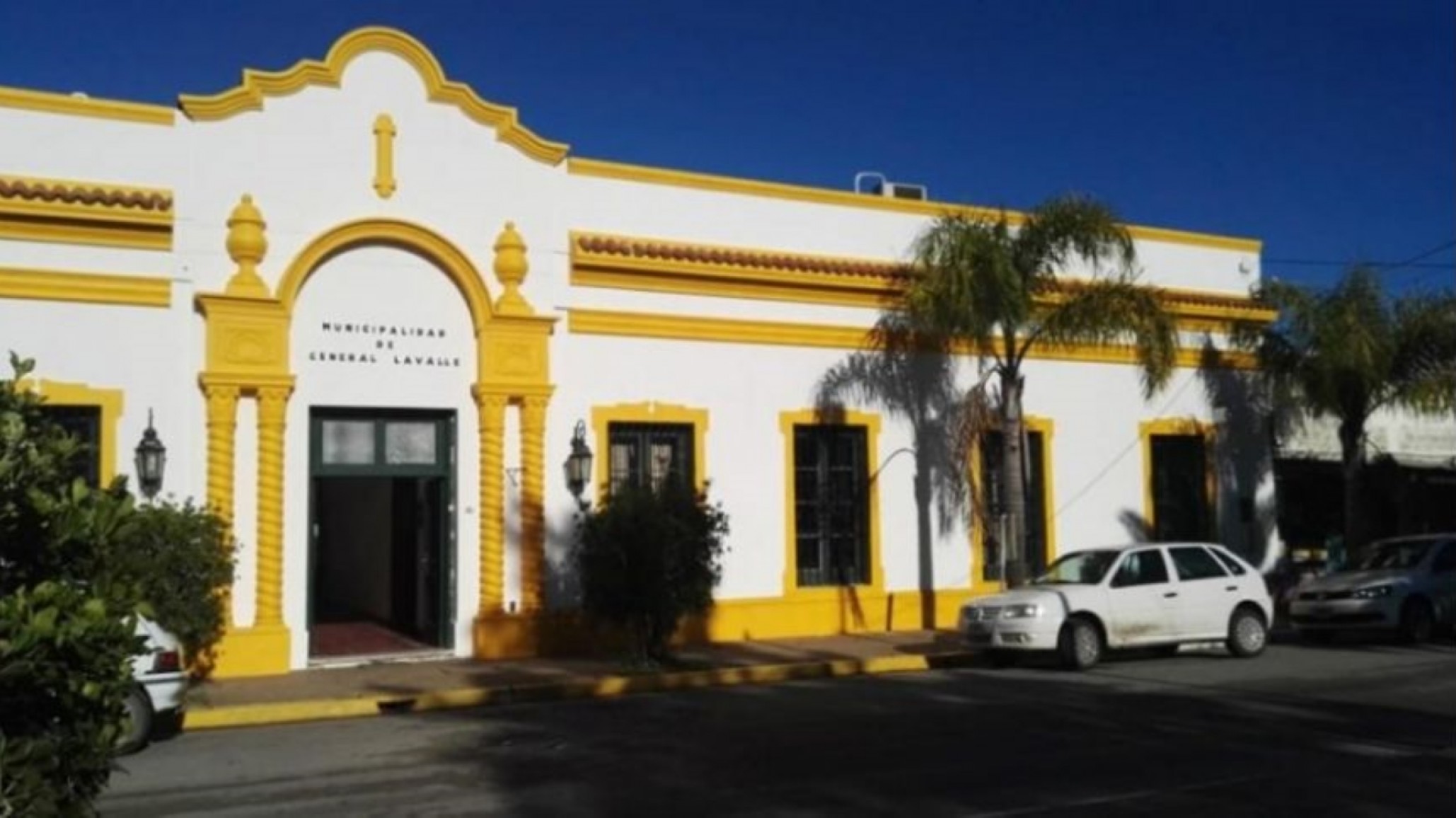 Intendente aprobó que los vecinos que más cobren paguen un impuesto